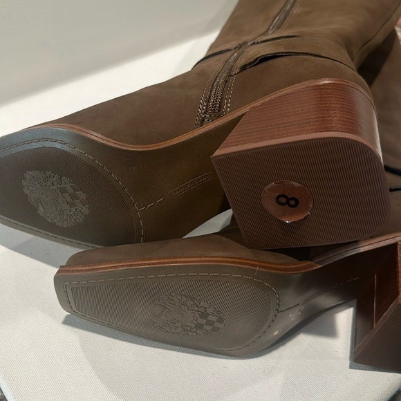 Vince CAMUTO Brown Leather Block Heel Boots with side buckle and zipper. - Picture 10 of 11